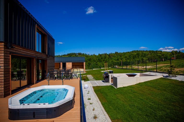 Zewnętrzne jacuzzi